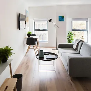 https://westgate-apartments.tophotelsbath.com